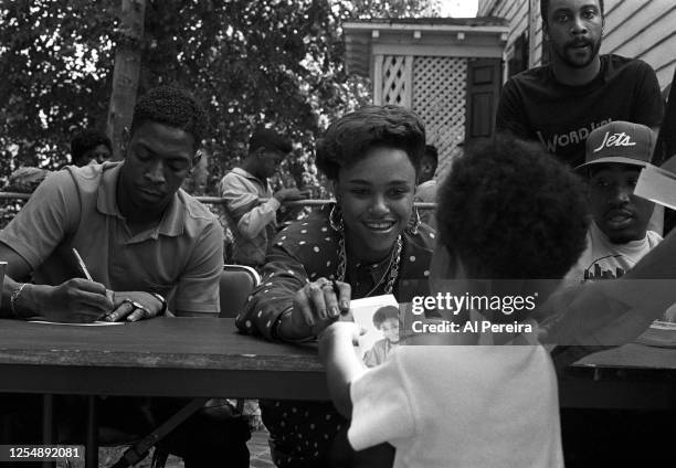 Michee Rapper 212 Brooklyn War Memorial Stock Photos, High-Res Pictures, and Images ...