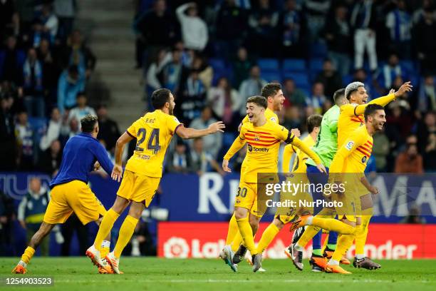 Barcelona players celebrates victory of championship after the LaLiga Santander match between RCD Espanyol and FC Barcelona at RCDE Stadium on May...