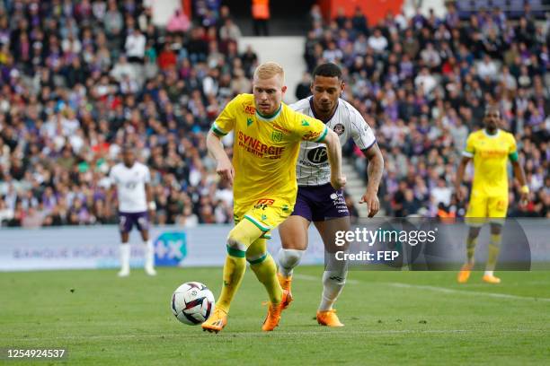 Florent MOLLET - 21 Rafael RATAO during the Ligue 1 Uber Eats match between Toulouse and Nantes Stadium Municipal on May 14, 2023 in Toulouse, France.