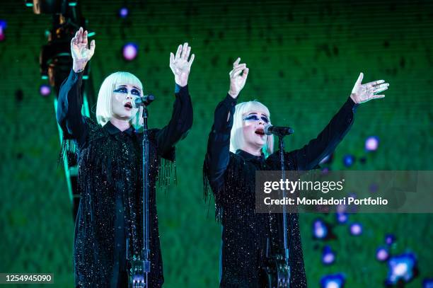 Backup singers at Roger Waters' concert at Lucca Summer Festival. Lucca , July 11th, 2018