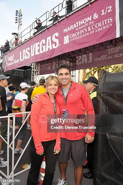 Ali Fedotowsky and Roberto Martinez during the Zappos.com Rock 'n' Roll Las Vegas Marathon and Half-Marathon to benefit the Chron's and Colitis...