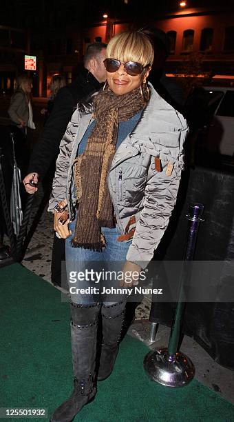 Recording artist Mary J. Blige visits Greenhouse on November 15, 2010 in New York City.