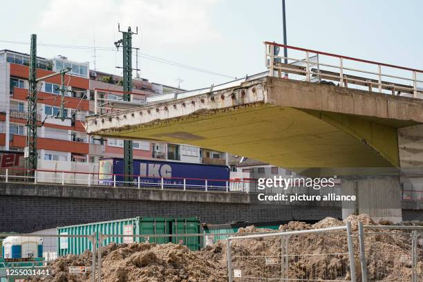 May 2023, Rhineland-Palatinate, Ludwigshafen: A section of Hochstraße Süd stands in the city center. New construction is scheduled to begin on July...