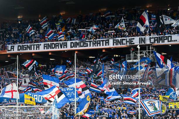 Fans of Sampdoria protest against their team prior to kick-off in the Serie A match between UC Sampdoria and Empoli FC at Stadio Luigi Ferraris on...