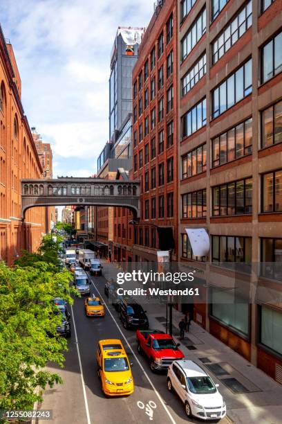 usa, new york, new york city, traffic in meatpacking district - meatpacking district stock pictures, royalty-free photos & images