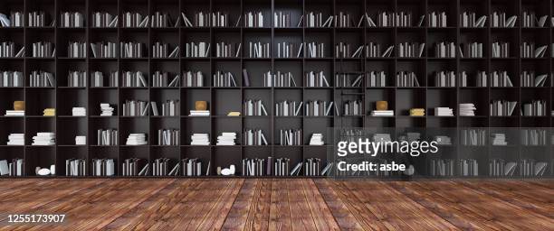 zwarte boekenplanken in het bibliotheekpanorama - archives stockfoto's en -beelden