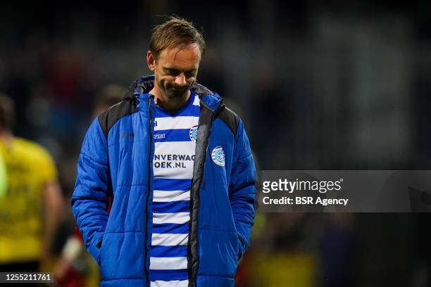 Siem de Jong of De Graafschap looks dejected after the Keuken Kampioen Divisie match between VVV-Venlo and De Graafschap at Covebo Stadion - De Koel...