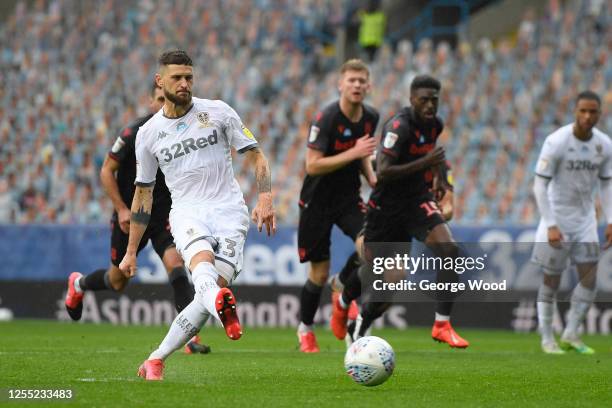 Mateusz Klich of Leeds United scores his team's first goal from the penalty spot during the Sky Bet Championship match between Leeds United and Stoke...