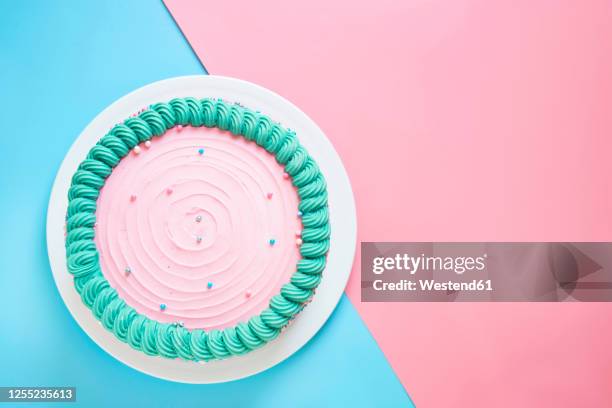 studio shot of pink birthday cake - blank birthday cake stock pictures, royalty-free photos & images