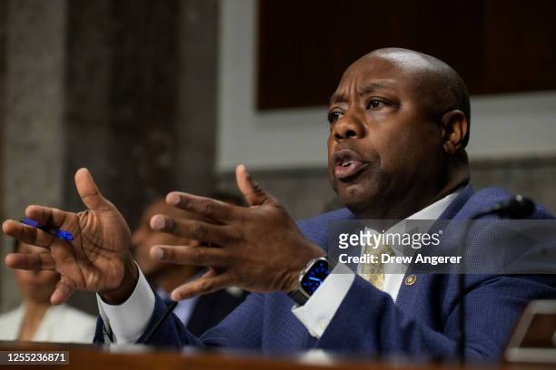 Committee ranking member Sen. Tim Scott questions former executives of failed banks during a Senate Banking Committee hearing on Capitol Hill May 16,...