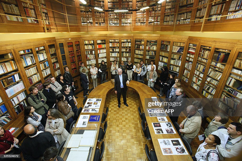 People visit the library of the Grand Lo