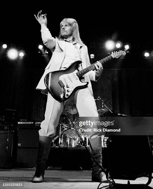 22,822 James Young Photos & High Res Pictures - Getty Images