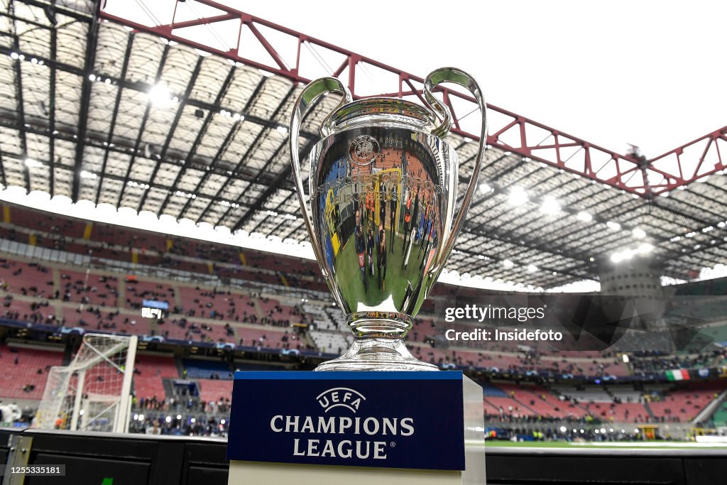 Champions Before Reworks The trophy is exposed before the Uefa Champions League football match ...