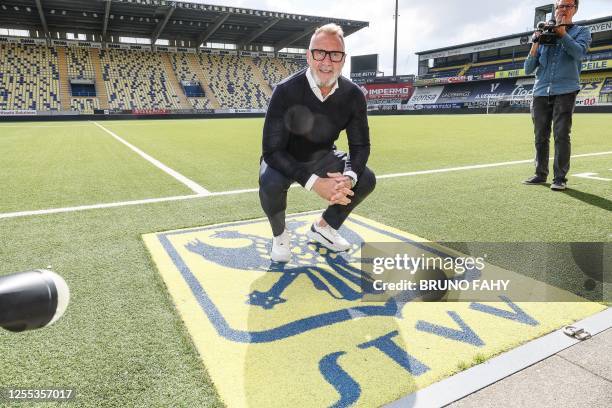 Sint-Truidense's newly appointed coach Thorsten Fink poses during his official presentation in Sint-Truiden, on May 17, 2023. / Belgium OUT