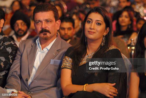 Zubin Irani and Smriti Irani attend The Indian Television Awards on November 16, 2007 in Mumbai, India.