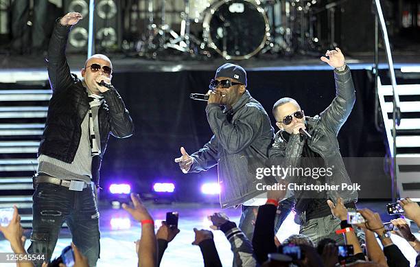 Wizin Rapper Rapper Wisin Photos and Premium High Res Pictures - Getty Images