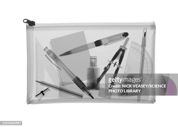 pencil case and stationary, x-ray - etui stockfoto's en -beelden