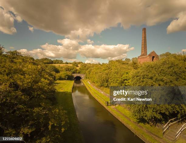 bumble hole dudley canal summer scene - west midlands uk stock pictures, royalty-free photos & images