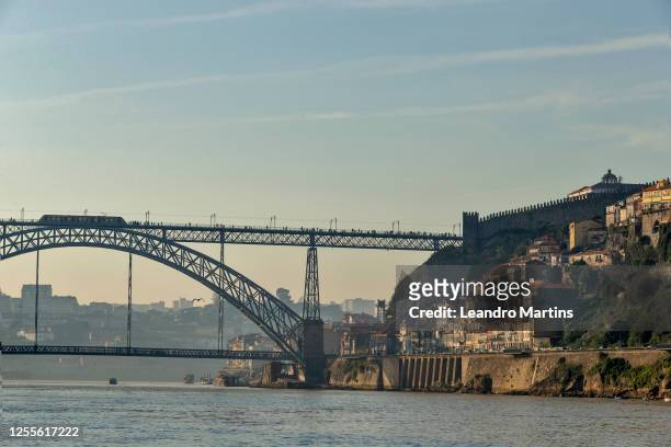 douro river - porto, oporto, ribeira district, unesco world heritage site, portugal, europe. january 2020. - ribeira porto stock pictures, royalty-free photos & images