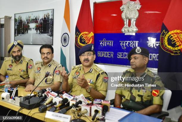 Ips Ig Fall Arpit Photos and Premium High Res Pictures - Getty Images