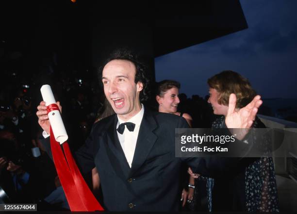 Awarded Director Roberto Benigni for "La Vita E Bella" attends the 51th Cannes film Festival on May 1998 in Cannes, France.