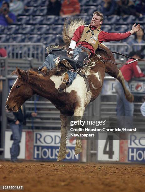 Us Rodeo Bareback Rider Photos and Premium High Res Pictures - Getty Images