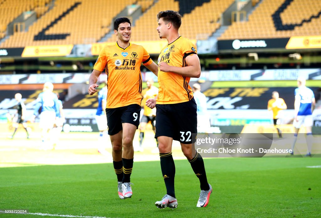 Wolverhampton Wanderers v Everton FC - Premier League