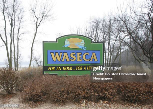 Waseca Sign 25 Federal Correctional Institution Waseca Stock Photos, High-Res ...
