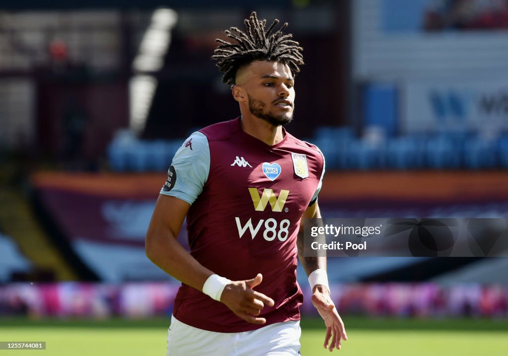 Aston Villa v Crystal Palace - Premier League