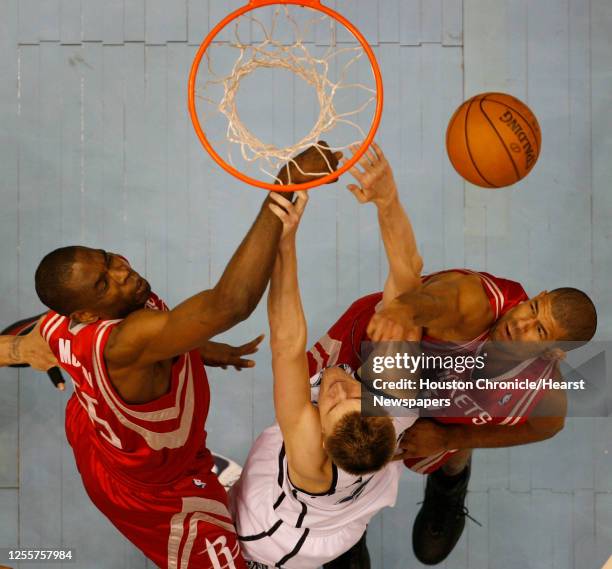 Mutombo Rockets 218 Dikembe Mutombo And Block Stock Photos, High-Res Pictures, and ...