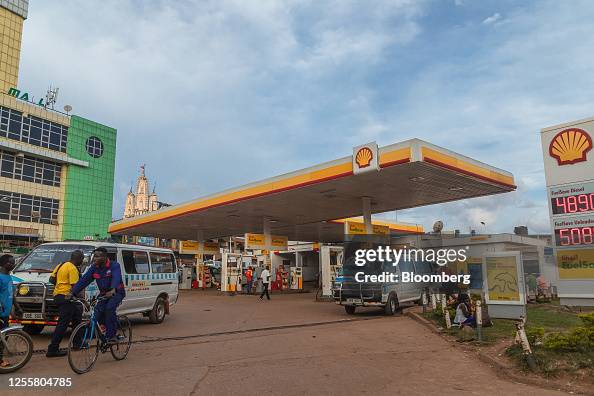 Shell Kitovu A Shell Plc gas station downtown Kampala, Uganda, on Wednesday, May ...