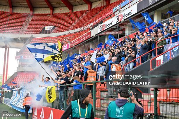 Fans and supporters of Standard pictured ahead of the match between Standard Femina de Liege and KRC Genk Ladies, the final of the Belgian Cup, in...