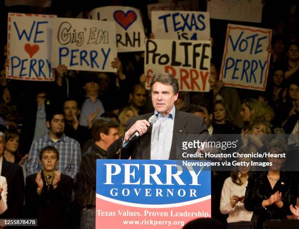 Texas Governor Rick Perry speaks during a political rally where Former Alaska Governor Sarah Palin announced her endorsement for Governor Perry's...