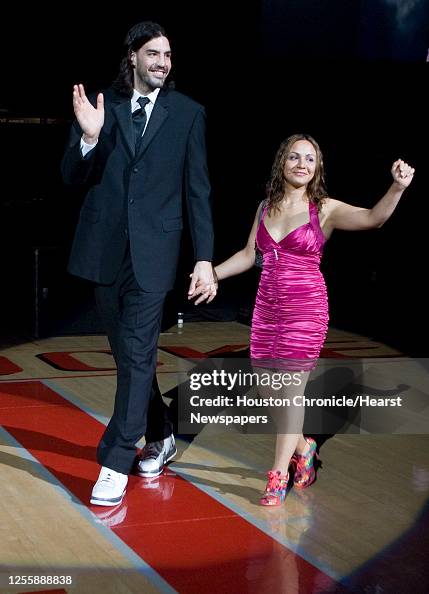 The Houston Rockets Luis Scola and his wife Pamela at the Houston... News Photo - Getty Images