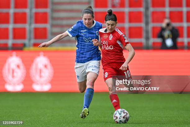 Genk Ladies' Lorene Martin and Standard Femina's Noemie Gelders pictured in action during the match between Standard Femina de Liege and KRC Genk...