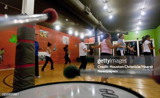 Samba Class 481 Samba Class Stock Photos, High-Res Pictures, and Images - Getty Images
