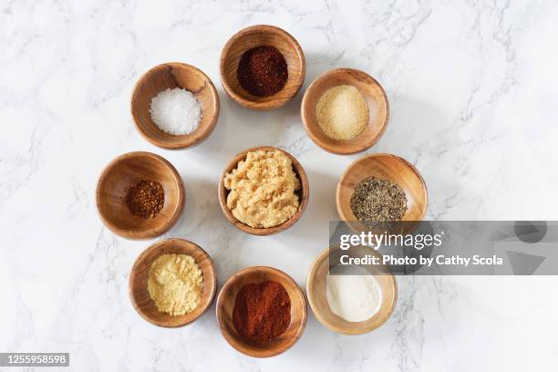 spice rub - bowl of sugar stockfoto's en -beelden