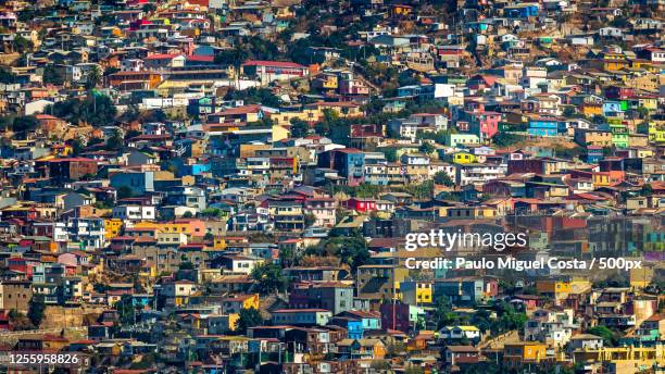 cityscape of valparaiso, chile - valparaíso città del cile foto e immagini stock