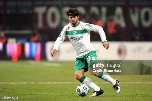 Diego of Werder Bremen in action during the UEFA Cup round of 32 second leg match between AC Milan and Werder Bremen at the Stadio Giuseppe Meazza on...