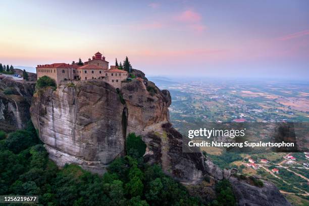 meteora monasteries, trikala, thessaly, greece. - meteora greece stock pictures, royalty-free photos & images