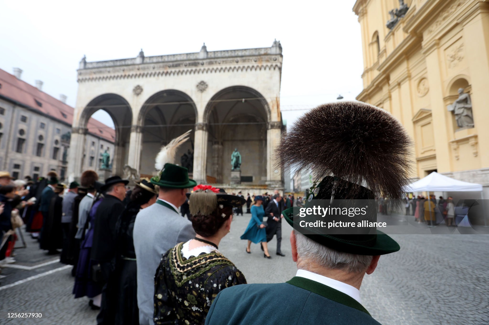 20-may-2023-bavaria-munich-deputies-of-bavarian-mountain-riflemen-and-traditional-costume.jpg