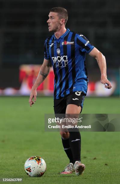 Robin Gosens of Atalanta BC in action during the Serie A match between Atalanta BC and Brescia Calcio at Gewiss Stadium on July 14, 2020 in Bergamo,...
