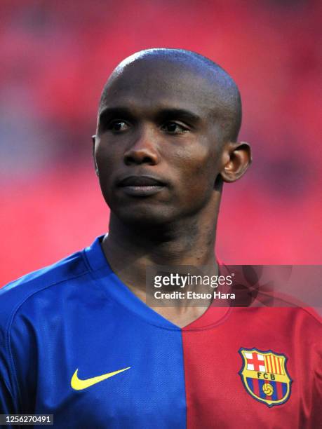 Samuel Eto'o of Barcelona is seen prior to the UEFA Champions League semi final first leg match between Barcelona and Chelsea at the Camp Nou on...