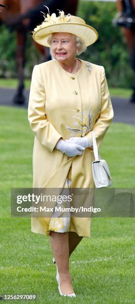 Queen Elizabeth II attends day 2 of Royal Ascot at Ascot Racecourse on June 20, 2007 in Ascot, England.
