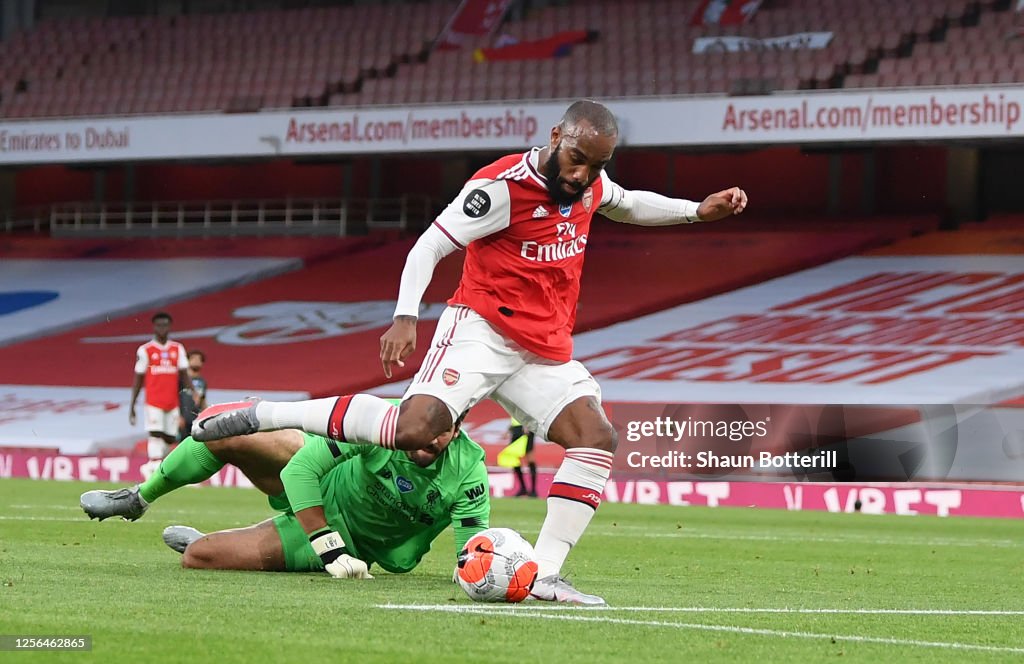 Arsenal FC v Liverpool FC - Premier League