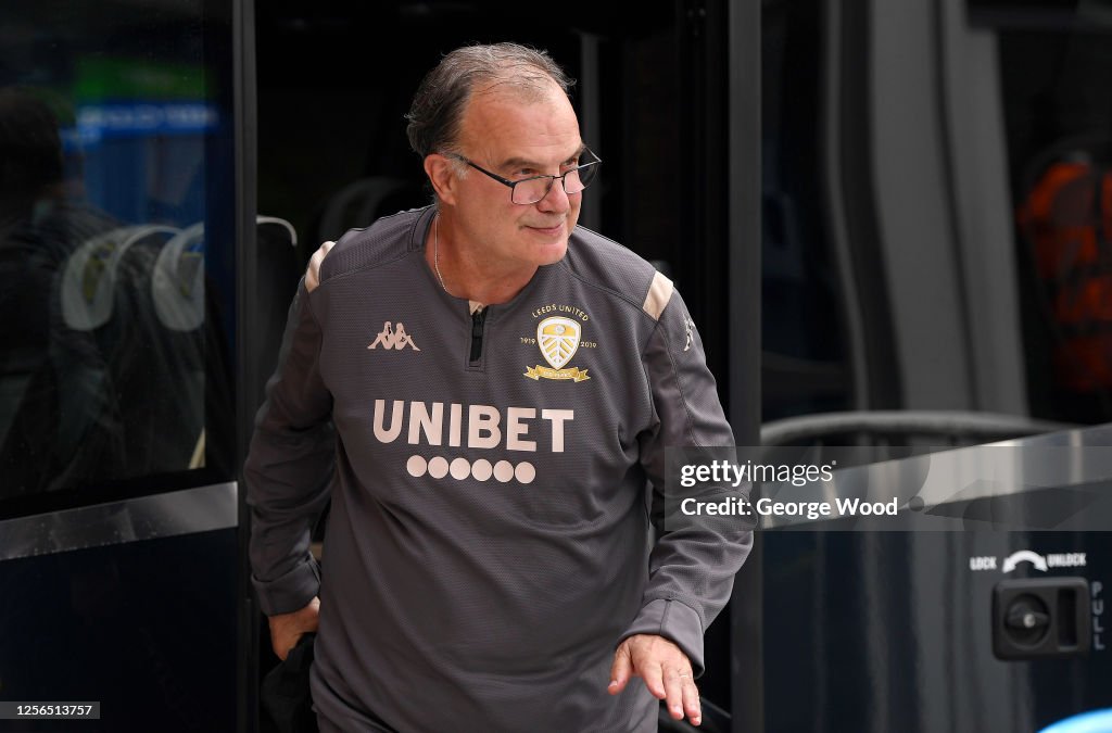 Leeds United v Barnsley - Sky Bet Championship