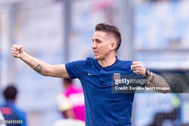 United StatesHead Coach Mikey Varas gestures during FIFA U-20 World Cup Argentina 2023 Group B match between USA and Ecuador at Estadio San Juan del...