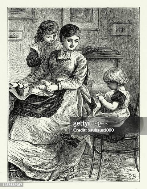 vintage, mutter lehrt ihre kleinen töchter, wie man näht, amerikanische viktorianische gravur, 1882 - mädchen sticken stock-grafiken, -clipart, -cartoons und -symbole