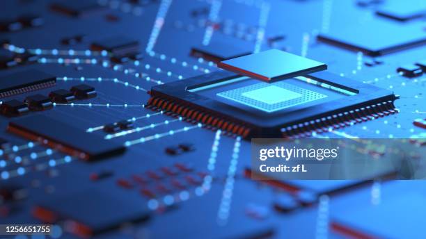 藍色網路上的晶片 - componente de ordenador fotografías e imágenes de stock