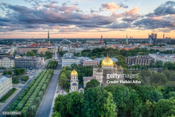 riga skyline - riga stock pictures, royalty-free photos & images